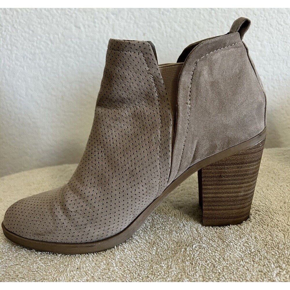 Universal Thread Size 8 Taupe Microsuede Avalyn L… - image 7